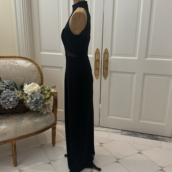 Black knit long formal gown, size 4. Peekaboo inserts, halter. - Picture 4 of 9